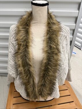Northern Angel Cozy Cream Knit Cardigan with Faux Fur Trim‎ SZ M Bratz